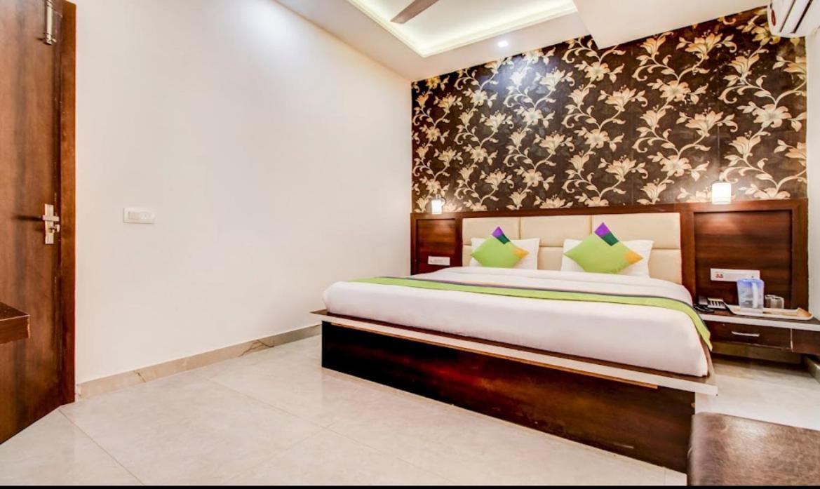Hotel Whitehouse Ac Family Room Agra  Luaran gambar