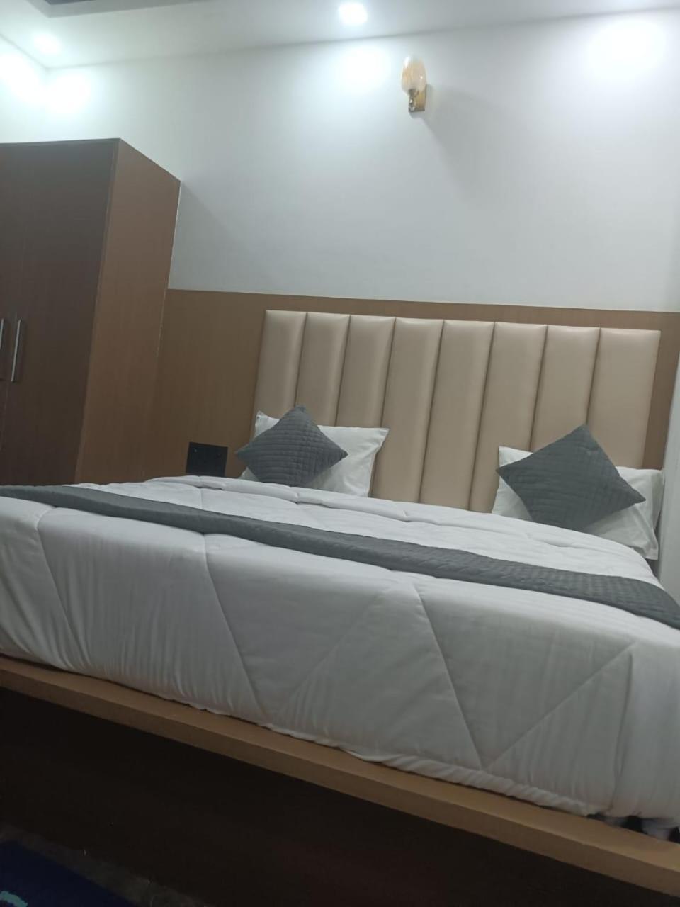 Hotel Whitehouse Ac Family Room Agra  Luaran gambar