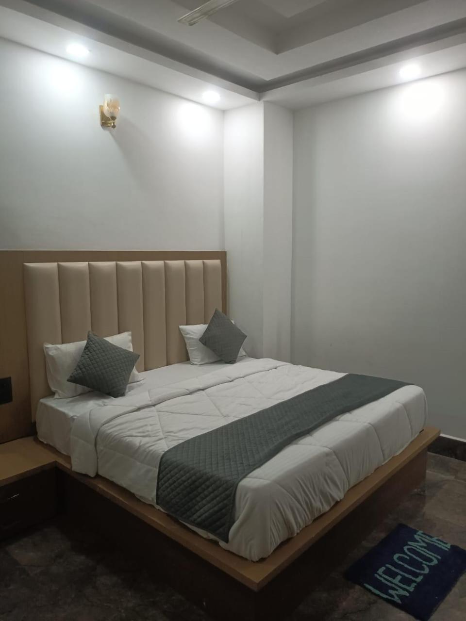 Hotel Whitehouse Ac Family Room Agra  Luaran gambar